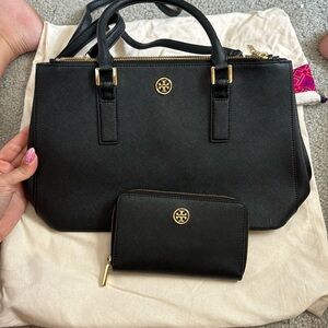 Tory Burch purse and wallet set
